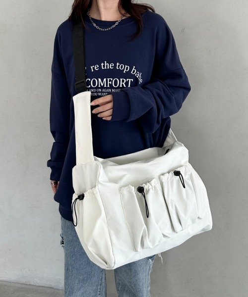 CLEA ショルダーバッグ バッグ 「A4サイズ対応」ポケット付き