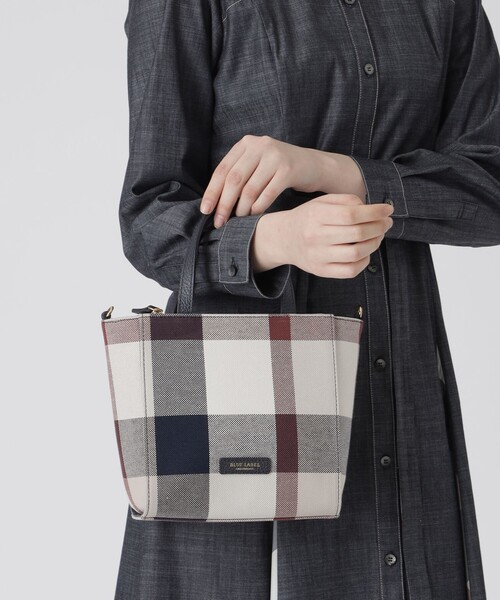 BLUE LABEL CRESTBRIDGE（ブルーレーベルクレストブリッジ