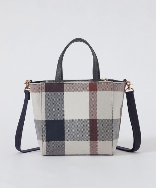 BLUE LABEL CRESTBRIDGE（ブルーレーベルクレストブリッジ