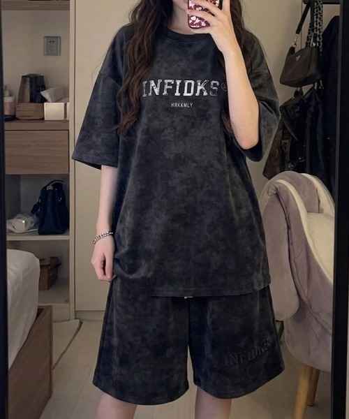 tシャツ 「UNISEX」ヴィンテージライク フェード加工 カレッジロゴ刺繍