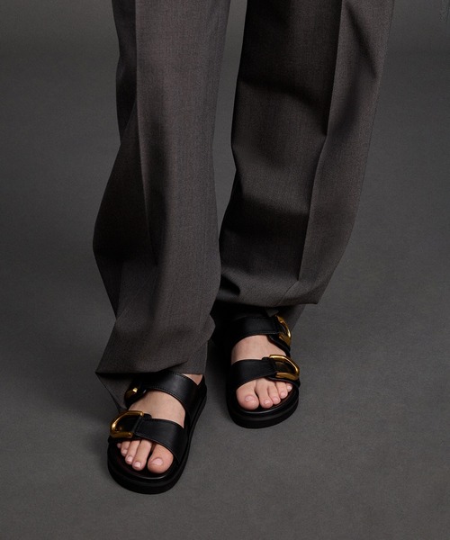 CHARLES & KEITH◆Gabine バックル レザー スライド◆送料込 CHARLES ＆ KEITH サンダル Gabine ガビーヌ バックルレザー