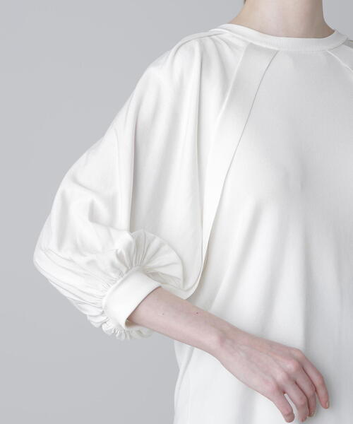 ADORE アドーア デザインスリーブ ニット トップス ホワイト ADORE（アドーア） ニット セーター レイヤードスリーブニット