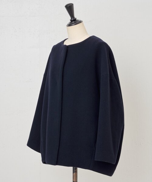 BEARDSLEY ノーカラーコート コート 後ろぷっくりウールショート
