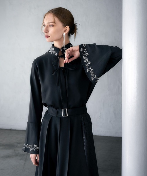 【新品未使用品】HARE 2WAYフラワーシシュウブラウス 2WAYフラワーシシュウブラウス(HARE)（シャツ/ブラウス）｜HARE