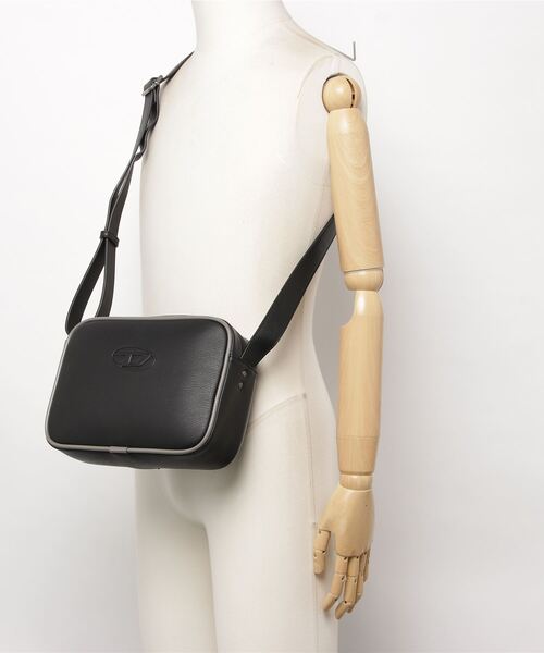 DIESEL（ディーゼル） ショルダーバッグ UNI ブラック メンズ