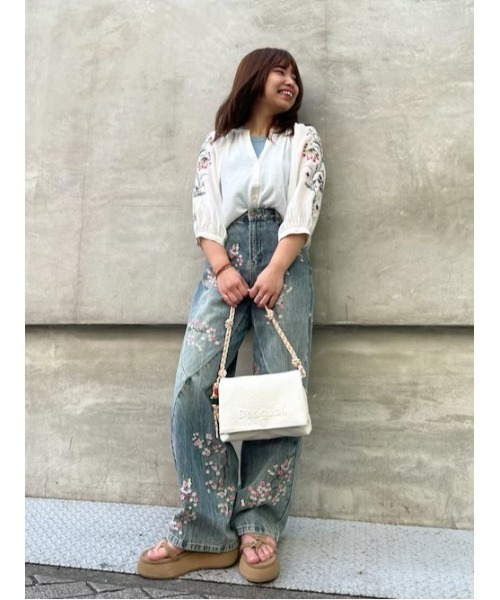 Desigual（デシグアル） ジーンズ デニム デニムパンツ フルイド