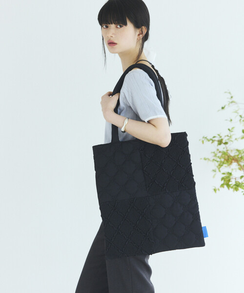パッチワークキルト　トートバック　ハンドメイド Firsthand（ファーストハンド） トートバッグ フラワーキルト パッチ