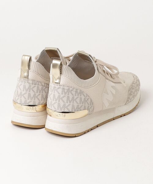 「MICHAEL KORS」 ローカットスニーカー 7M ベージュ 여성 (2/3)