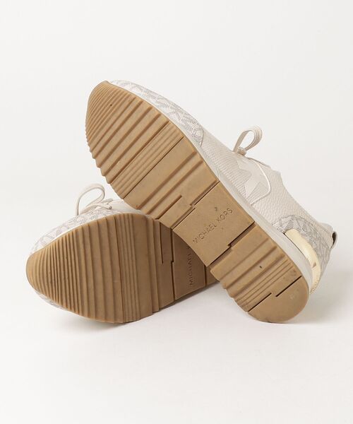 「MICHAEL KORS」 ローカットスニーカー 7M ベージュ 여성 (3/3)