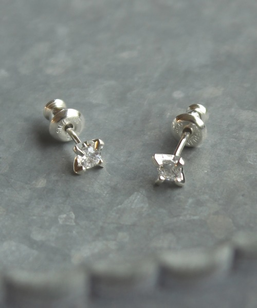 e.m. イーエム ピアス両耳 2個セット 2粒ジルコニア 美品 e.m. ピアス 両耳セットジルコニアピアス（S）オフィス