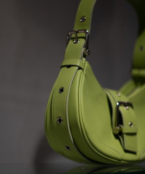 【OSOI】韓国人気★ HOBO BROCLE BAG (全色) OSOI HOBO BROCLE BAG