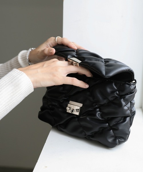 スタンダードモーターサイクルレザー ショルダーバッグ キルティング レザー 黒 スタンダードレザー Standard Leathers 高級 オールレザー製