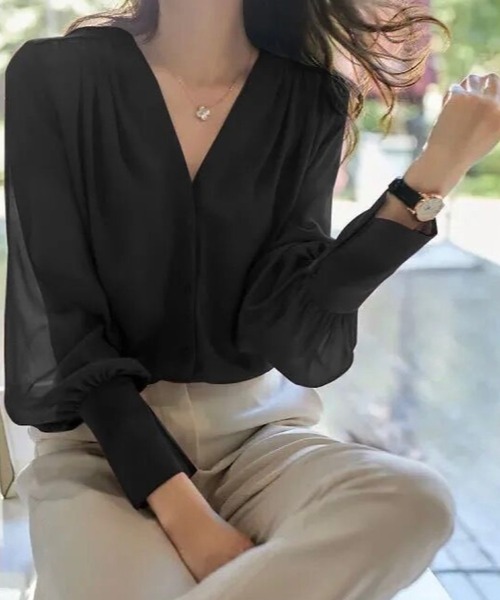 INASTUDIOS（イーナストゥディオス） ブラウス シャツ シアーVネック