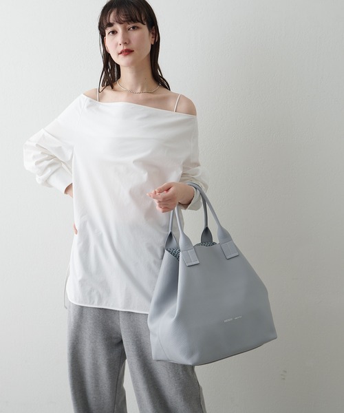 IACUCCI（イアクッチ） トートバッグ オペラ L CERVO/STAMPA INTERNA