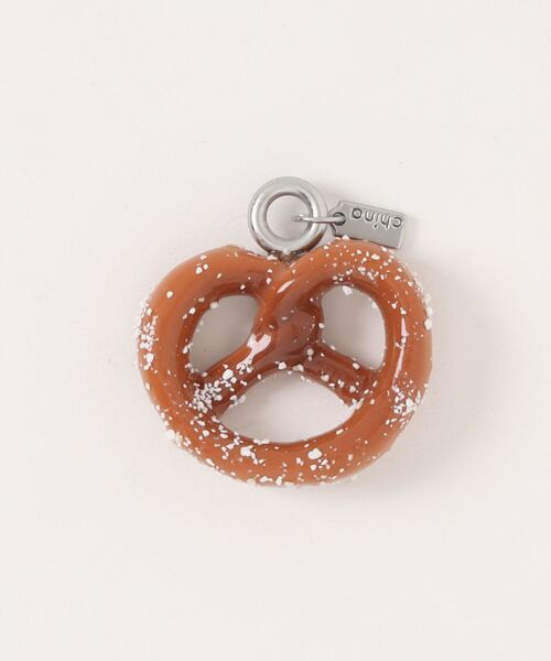 COACH（コーチ） スモール プレッツェル シューズ チャーム : ZOZOTOWN