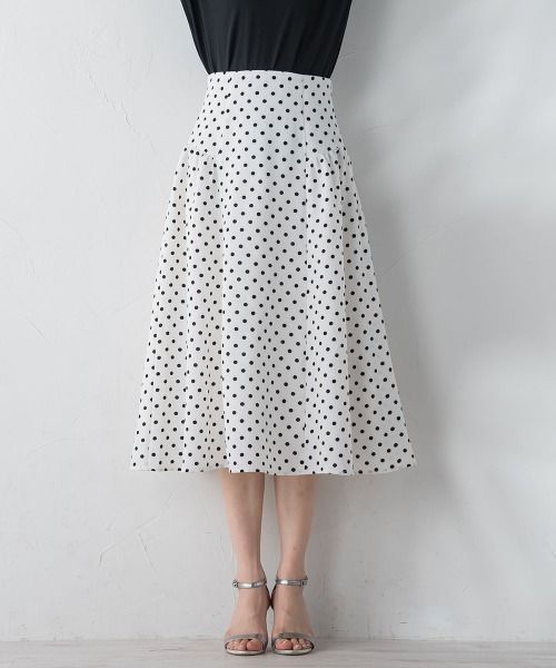 「QUEENS COURT」 フレアスカート M ブラック系その他 レディース_画像2