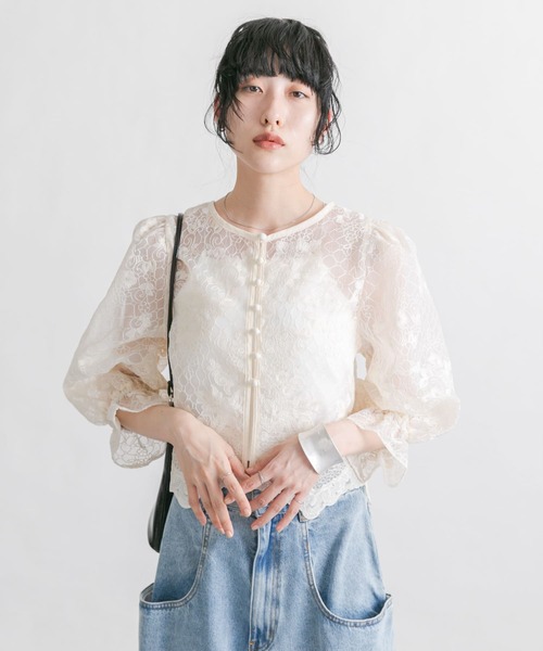 KBF ブラウス シャツ オーガンジー刺繍クロップドブラウス