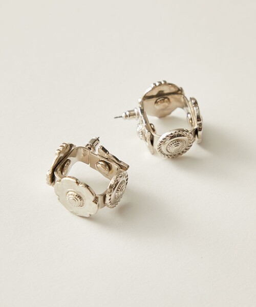 TOGA PULLA ピアス