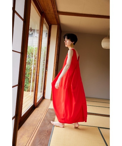 OMMO（オーエムエムオー） ワンピース IRREGULAR PATTERN V NECK OP