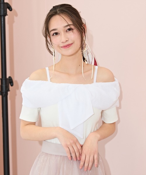 tシャツ ツイストリボンオフショルトップス レディース