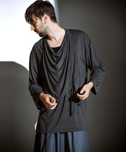 NO ID.（ノーアイディー） tシャツ 「NO ID.」Frill Stole Deep V-Neck