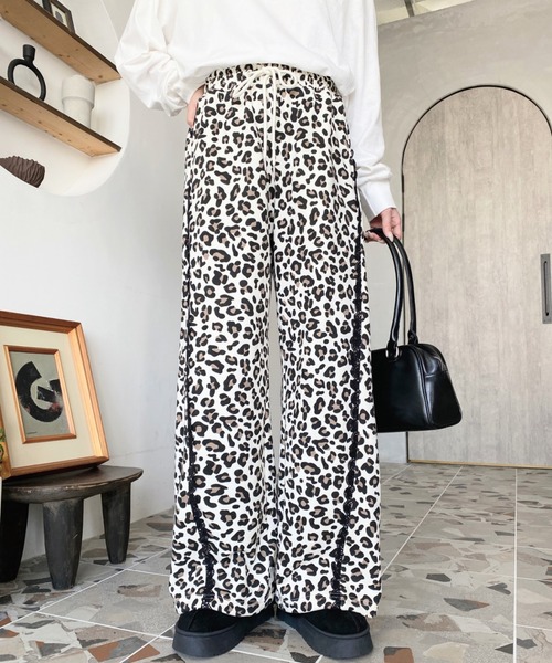 20471120 レオパードパンツ 20471120 レオパードパンツ レオパードカーゴパンツ | ファッション
