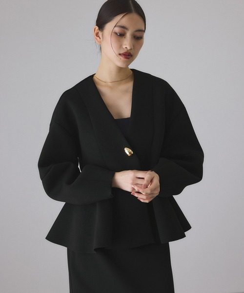 アダムエロペ（ADAM ET ROPE’）/エッグブローチ付きペプラムカーディガン ADAM ET ROPE'（アダムエロペ） カーディガン エッグブローチ付き