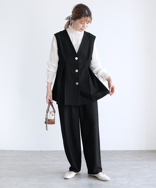reca（レカ） セットアップ Vネック金ボタンベスト×カーブパンツ2点