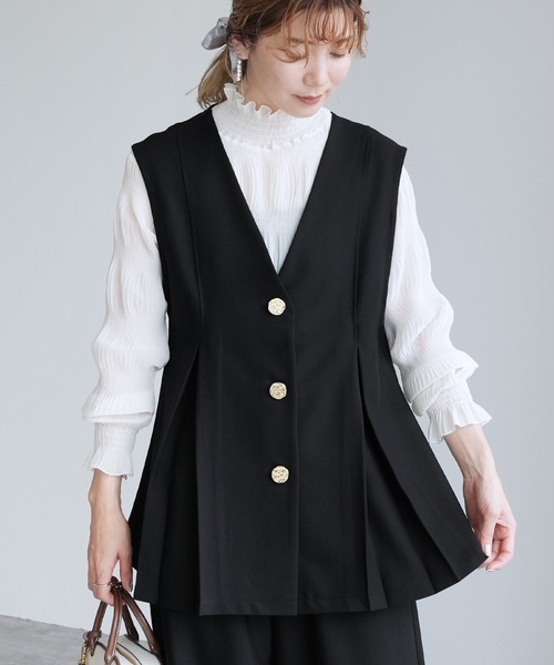 reca（レカ） セットアップ Vネック金ボタンベスト×カーブパンツ2点