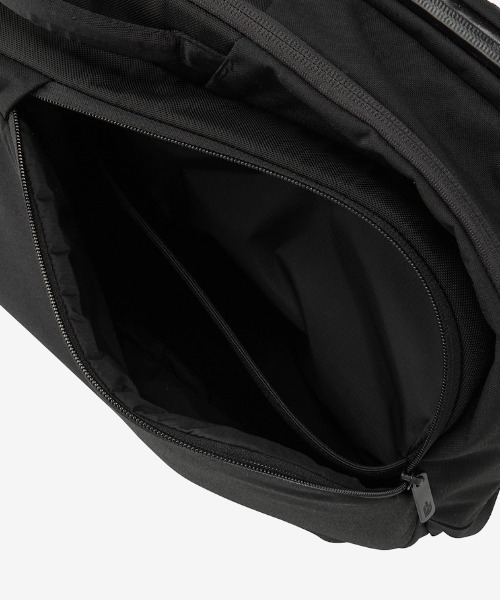 ノースフェイス デイバック リュック ザ ノース フェイス THE NORTH FACE Shuttle Max シャトルマックス メンズの画像