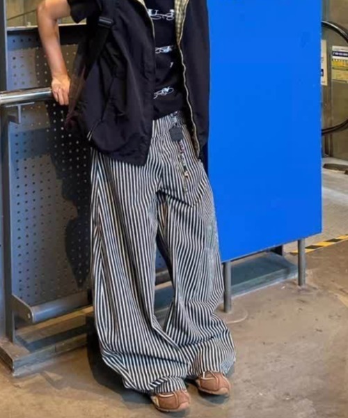SHERU ワイドパンツ ジーンズ 細縦ストライプ 立体切り替え超ワイド