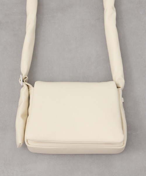 AZUL BY MOUSSY（アズールバイマウジー） ショルダーバッグ バッグ パ