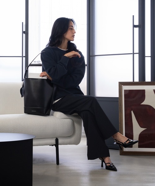 CHARLES ＆ KEITH（チャールズ&キース） パンプス Tバー バックル