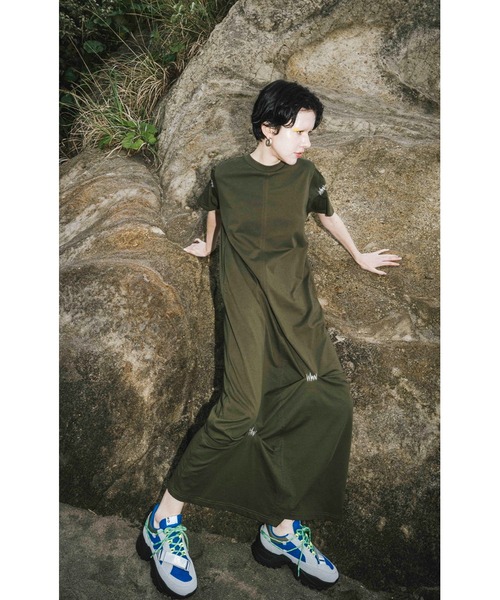 【美品】  OMMO / オーエムエムオー | オーバーシルエット スリット トレーナー | F | オリーブ | レディース 美品】 OMMO / オーエムエムオー | オーバーシルエット スリット