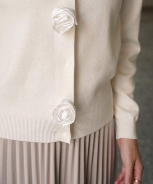 HUIT bouquet（ユイット ブーケ） カーディガン バラモチーフ ニット