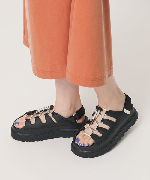 UGG Australia（アグオーストラリア） サンダル 「UGG」ゴールデン