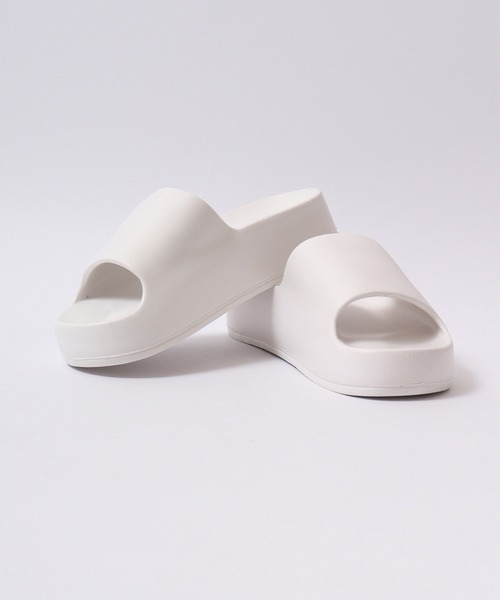 新品✨ Y-3 SLIDE white 厚底 シャワー サンダル 【24.5】 Y-3（サンダル）のフリマアイテム一覧
