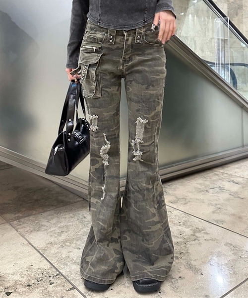 sedacle girl（セダクルガール） パンツ 迷彩スタッズベルボトム