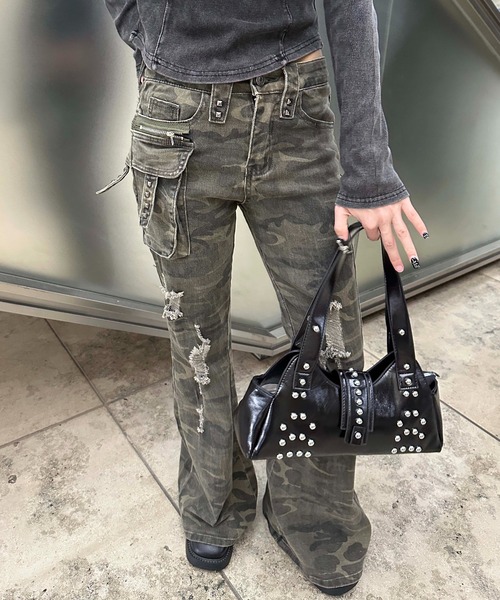 sedacle girl（セダクルガール） パンツ 迷彩スタッズベルボトム