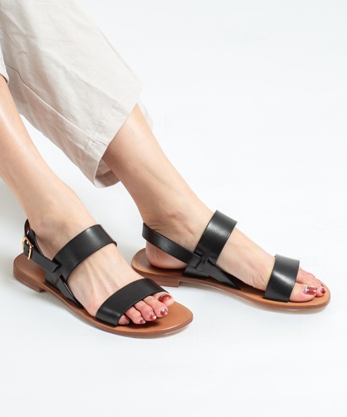 サンダル 「NUOVO NICAR/ヌオヴォニカール」フラットサンダル バックル