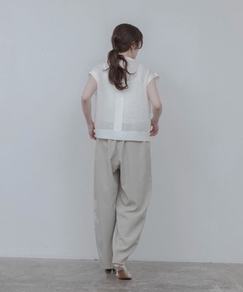 ベスト ジレ シャーリングフリルメッシュニットベスト レディースの画像