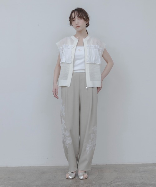 ベスト ジレ シャーリングフリルメッシュニットベスト レディースの画像