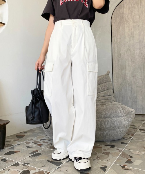 moment+ カーゴパンツ 「累計販売枚数2万枚突破!」タック入り moment+ カーゴパンツ 「累計販売枚数2万枚突破!」タック入り