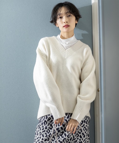 【TOTEME】【VIP】ホワイト コットンリブ クルーネック セーター 2213-U5N0531102.jpg?v=1704768099