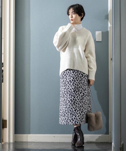 ふわふわVネックセーター Lサイズ ホワイト OPAQUE.CLIP ニット セーター 「7color」ふわふわVネックニット