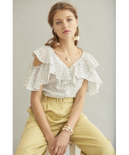Estella.K コールドショルダーストライプ半袖ブラウス エステラケー Estella.K Cold Shoulder Stripe Blouse コールド