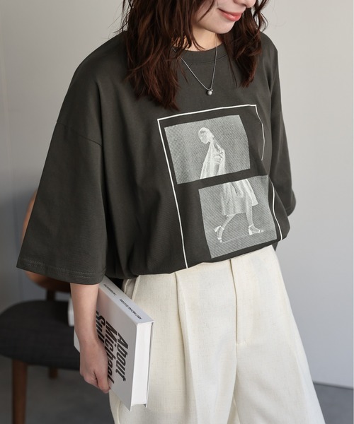 Naptime フォトプリントBIG Tシャツ (ベージュ) Naptime フォトプリントBIG Tシャツ (ベージュ)の通販 by