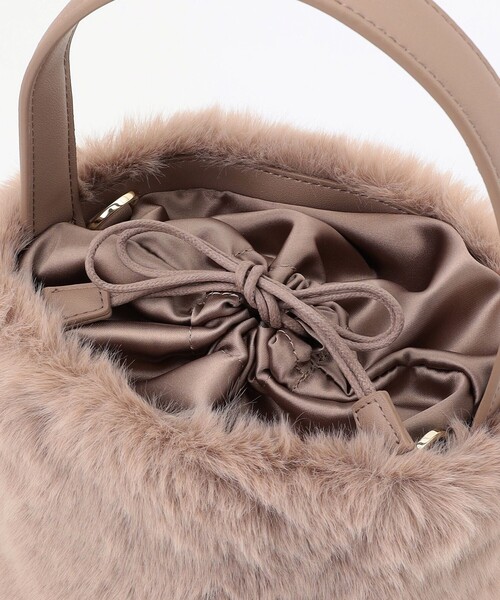 買うなら激安ネット通販 TOCCA CHOCOLA FUR BAG グレージュ 【公式通販】