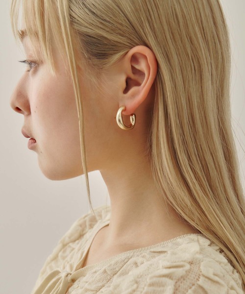 値下 美品 brillpiece lineフープピアス（ゴールド） 値下 美品 brillpiece lineフープピアス（ゴールド） アクセサリー