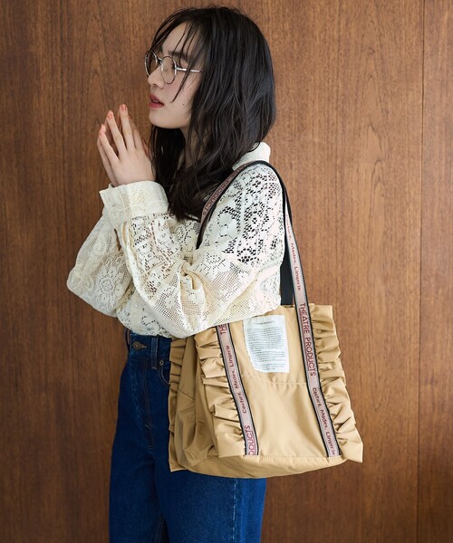 国内発即納sale！*Santa Monica*ヌードベージュ＆ブラックFruFru Handbag Yuzefi Brown in Suede - 43996838